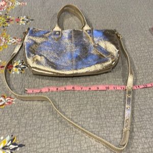 Lightweight Metallic gold American Eagle crossbody  with handles!!